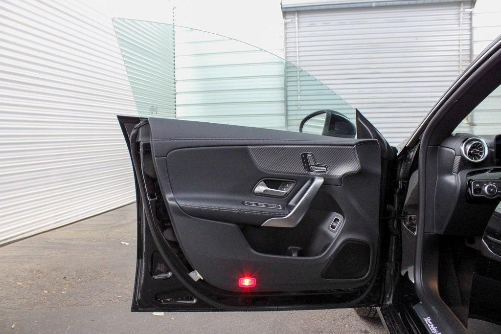 new 2025 Mercedes-Benz CLA 250 car, priced at $49,595