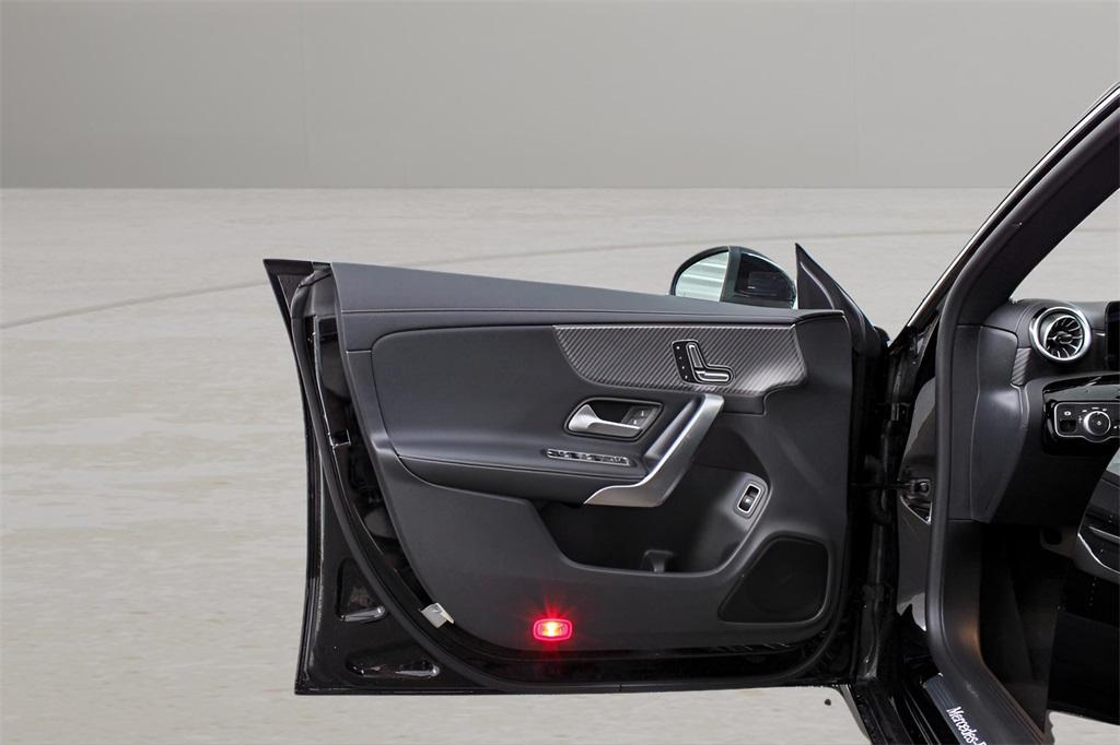 new 2025 Mercedes-Benz CLA 250 car, priced at $49,595