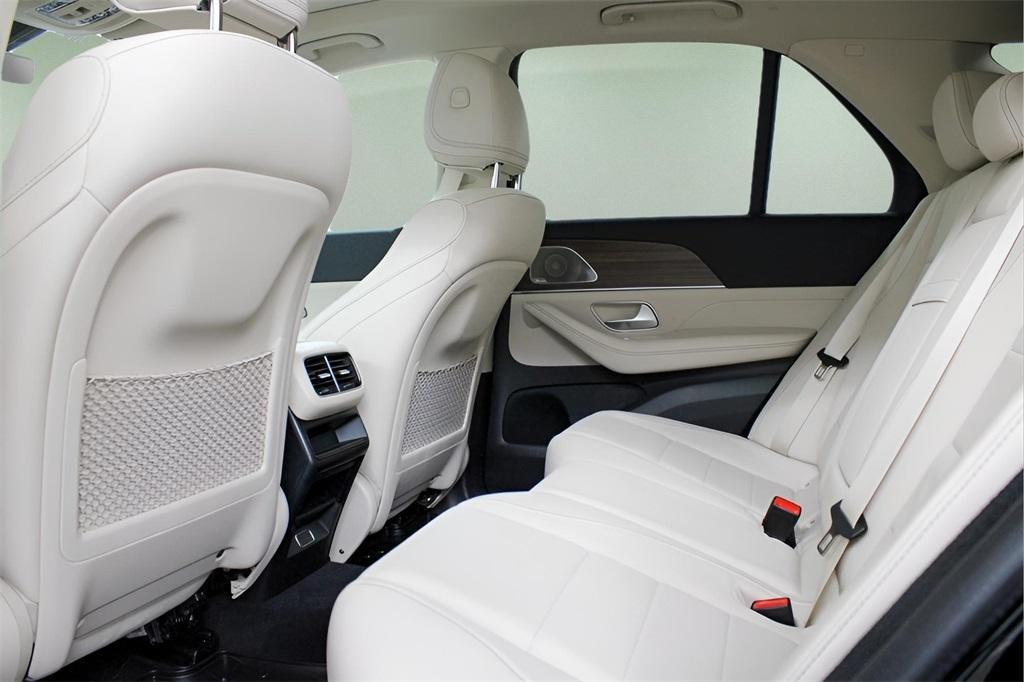 new 2025 Mercedes-Benz GLE 350 car, priced at $72,685