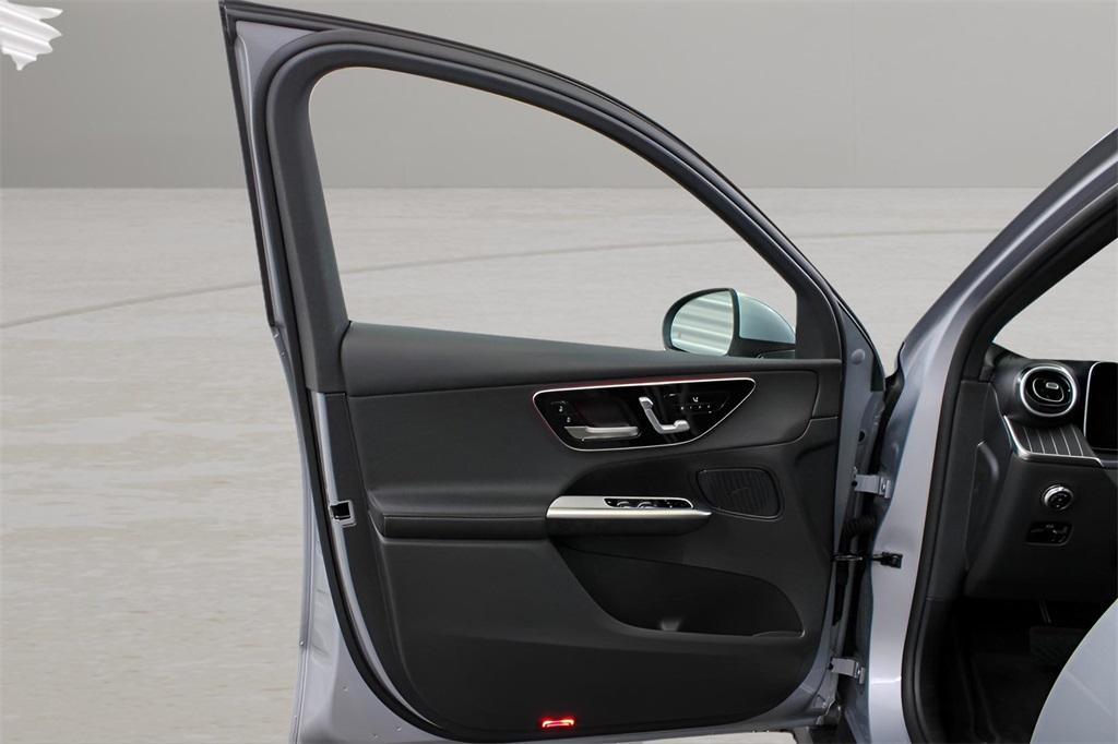 new 2025 Mercedes-Benz GLC 300 car, priced at $55,965