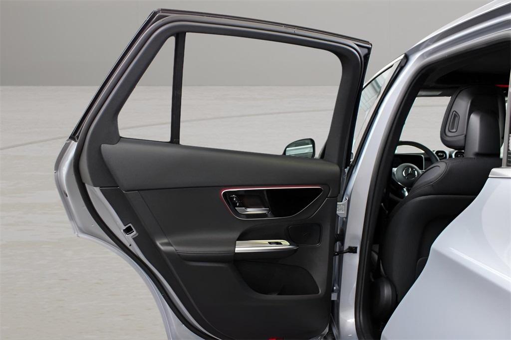 new 2025 Mercedes-Benz GLC 300 car, priced at $55,965
