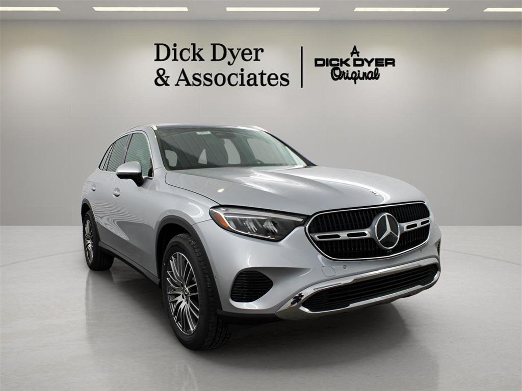 new 2025 Mercedes-Benz GLC 300 car, priced at $55,965