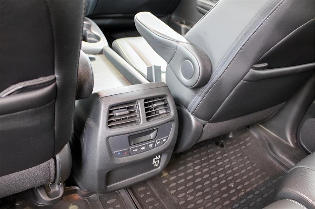 used 2022 Honda Pilot car, priced at $31,489