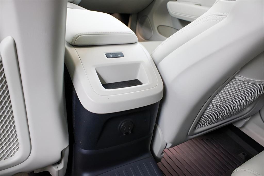 used 2023 Volvo XC60 Recharge Plug-In Hybrid car, priced at $49,989