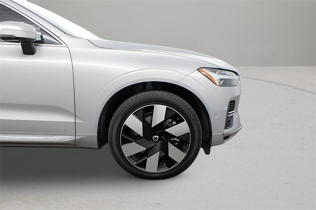 used 2023 Volvo XC60 Recharge Plug-In Hybrid car, priced at $49,989