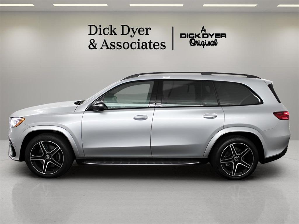 new 2025 Mercedes-Benz GLS 450 car, priced at $95,865