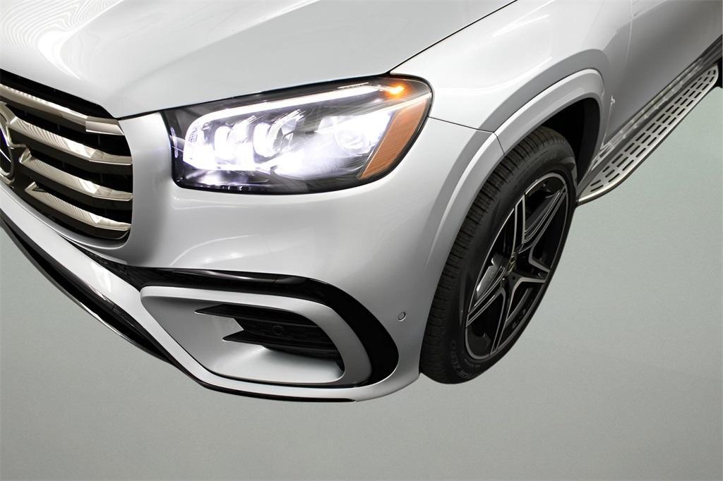 new 2025 Mercedes-Benz GLS 450 car, priced at $95,865