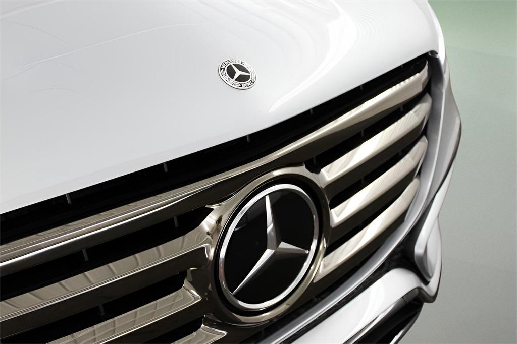 new 2025 Mercedes-Benz GLS 450 car, priced at $95,865