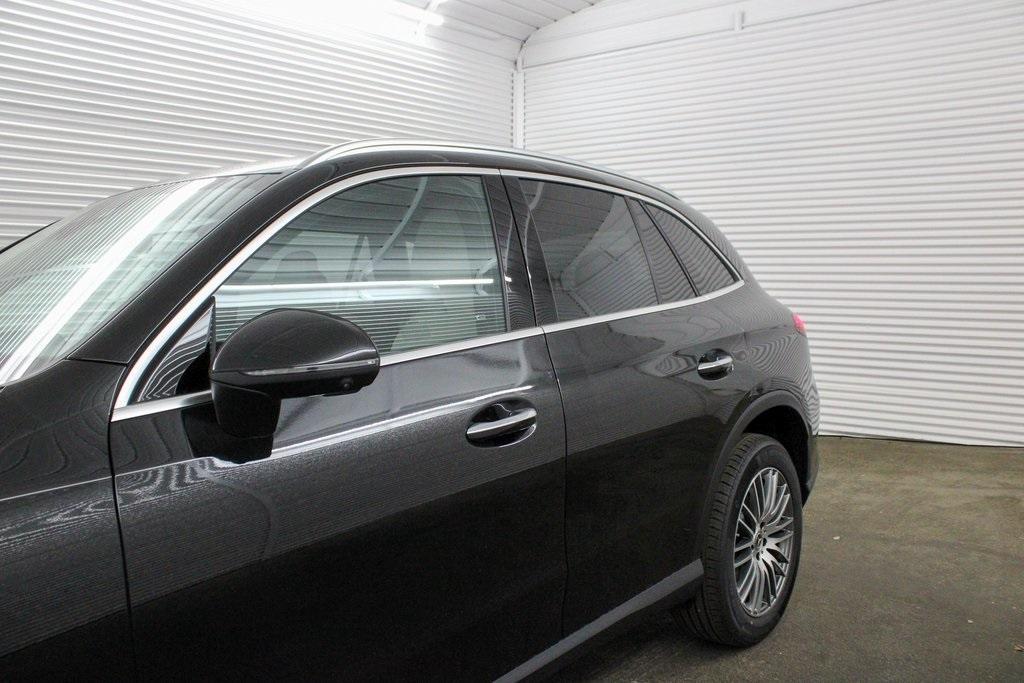 new 2025 Mercedes-Benz GLC 300 car, priced at $57,665