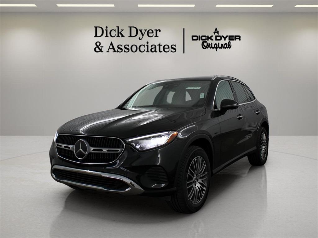 new 2025 Mercedes-Benz GLC 300 car, priced at $57,665