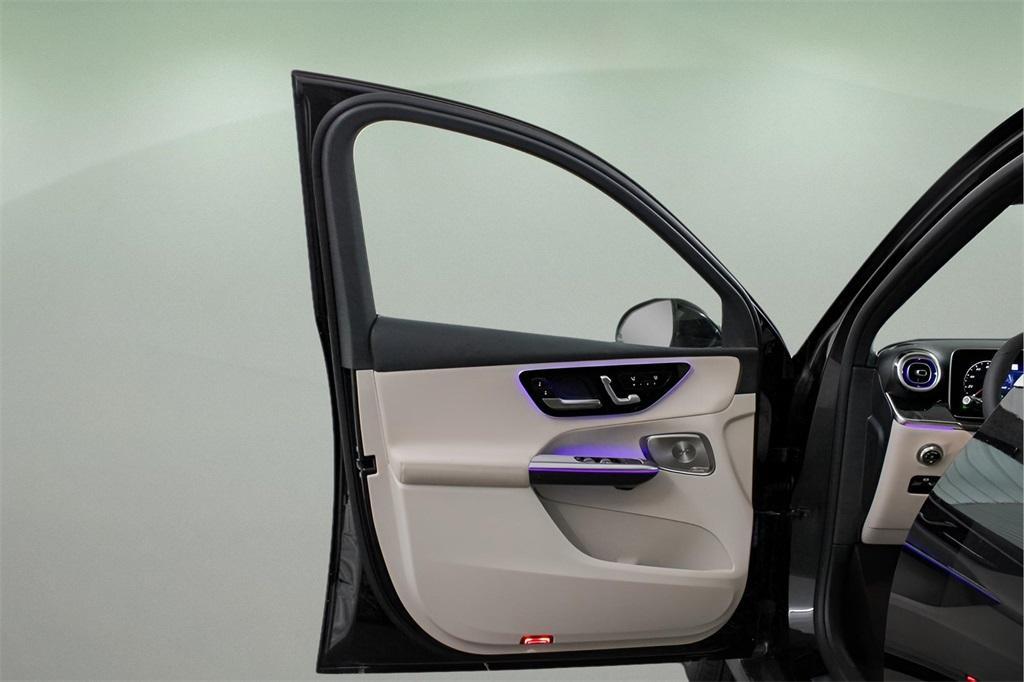 new 2025 Mercedes-Benz GLC 300 car, priced at $57,665