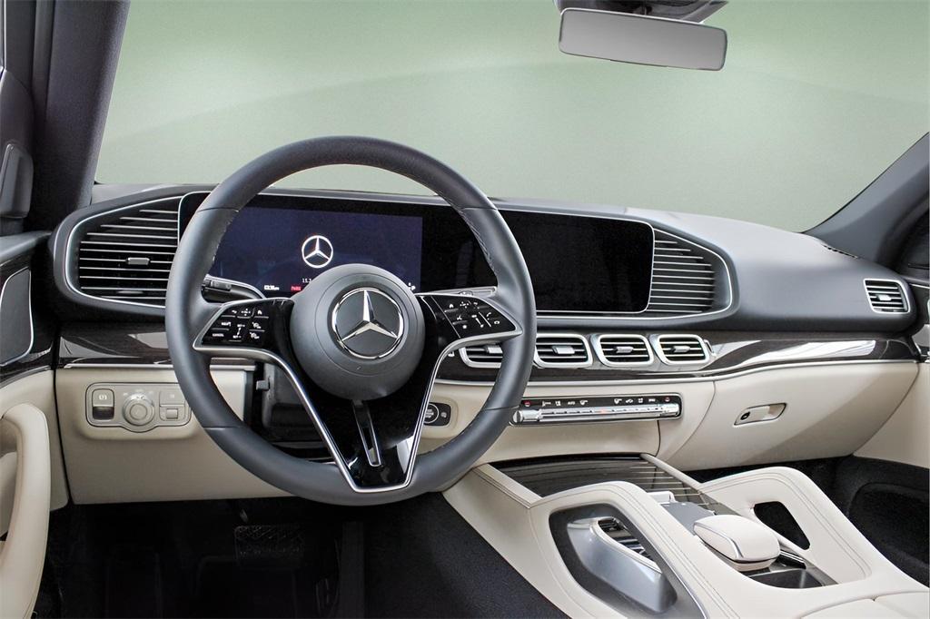 new 2025 Mercedes-Benz GLE 450 car, priced at $73,590