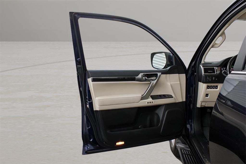 used 2023 Lexus GX 460 car, priced at $57,989