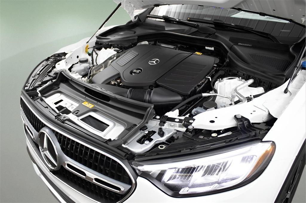 new 2025 Mercedes-Benz GLC 350e car, priced at $62,050