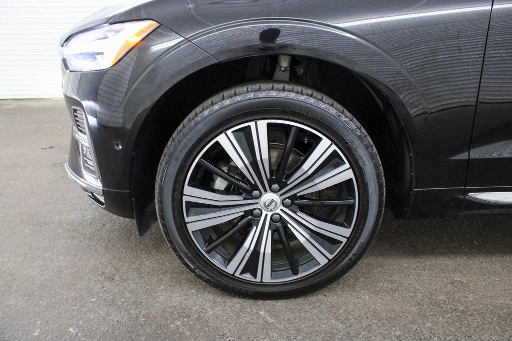 used 2022 Volvo XC60 car, priced at $41,989