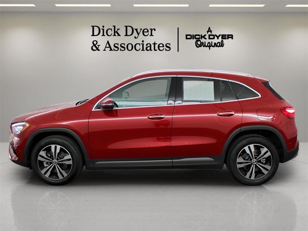 used 2025 Mercedes-Benz GLA 250 car, priced at $41,989