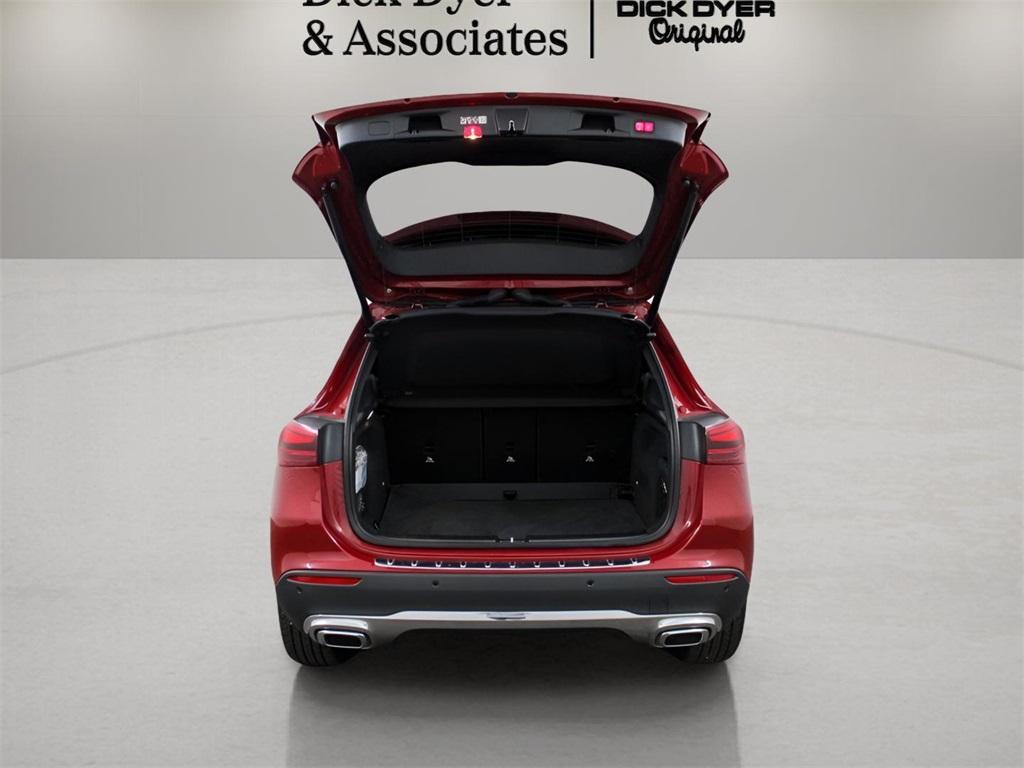 used 2025 Mercedes-Benz GLA 250 car, priced at $41,989