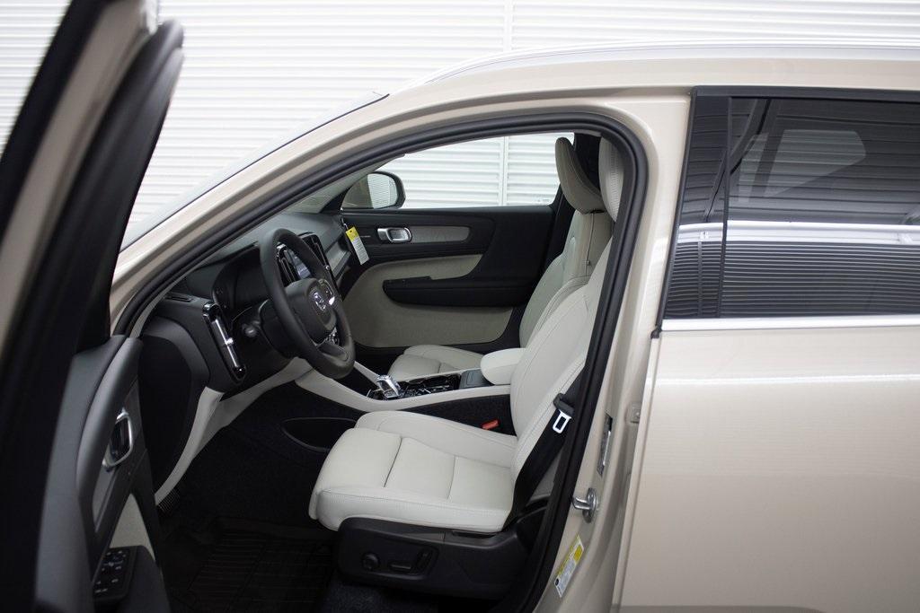 used 2025 Volvo XC40 car, priced at $44,989