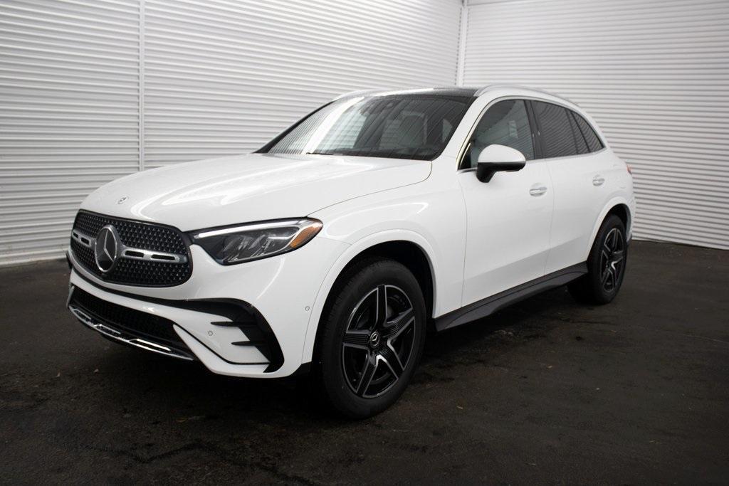 new 2025 Mercedes-Benz GLC 350e car, priced at $68,200