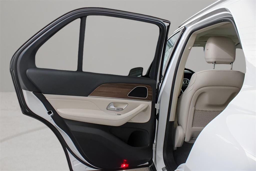 used 2024 Mercedes-Benz GLE 350 car, priced at $61,989