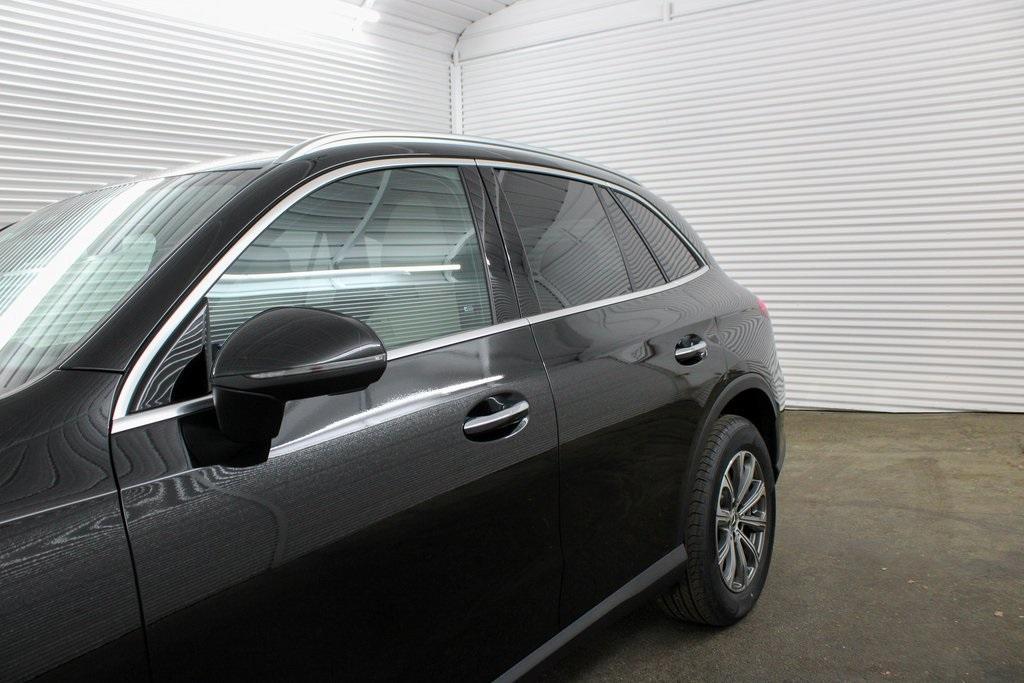new 2025 Mercedes-Benz GLC 300 car, priced at $53,665