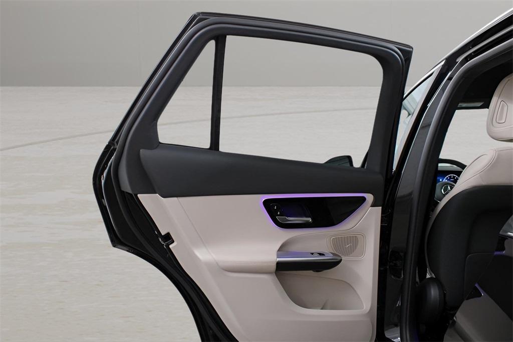 new 2025 Mercedes-Benz GLC 300 car, priced at $53,665