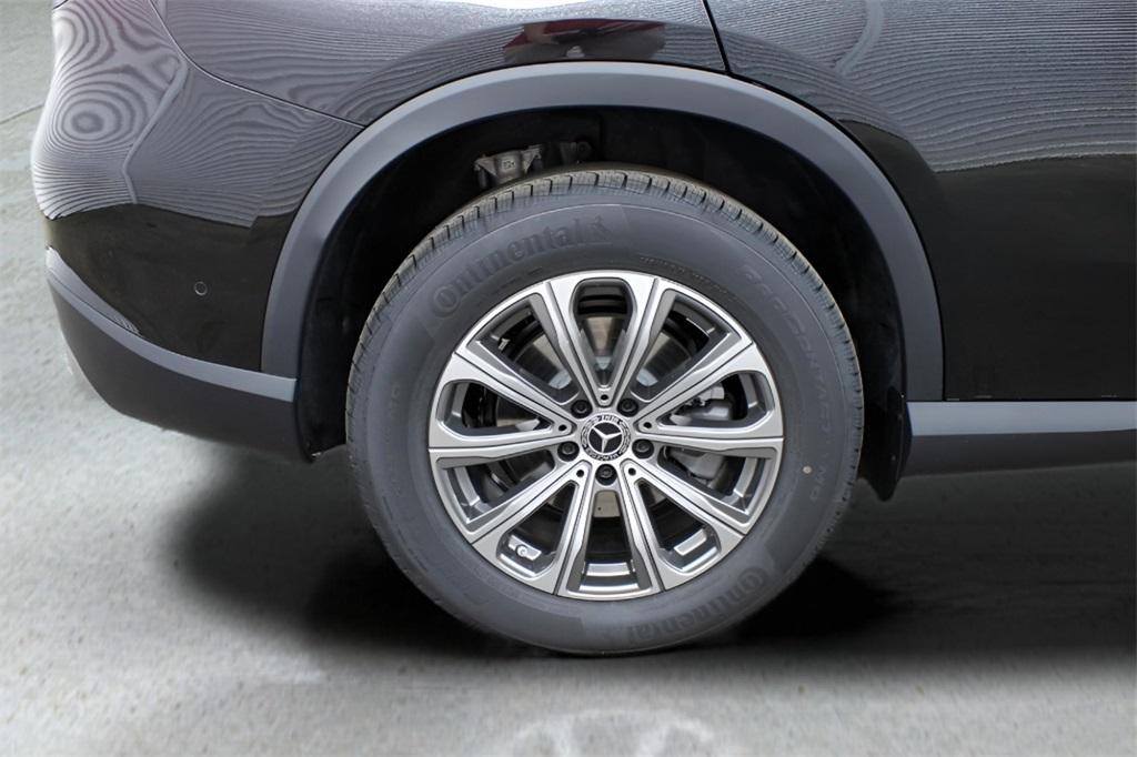 new 2025 Mercedes-Benz GLC 300 car, priced at $53,665