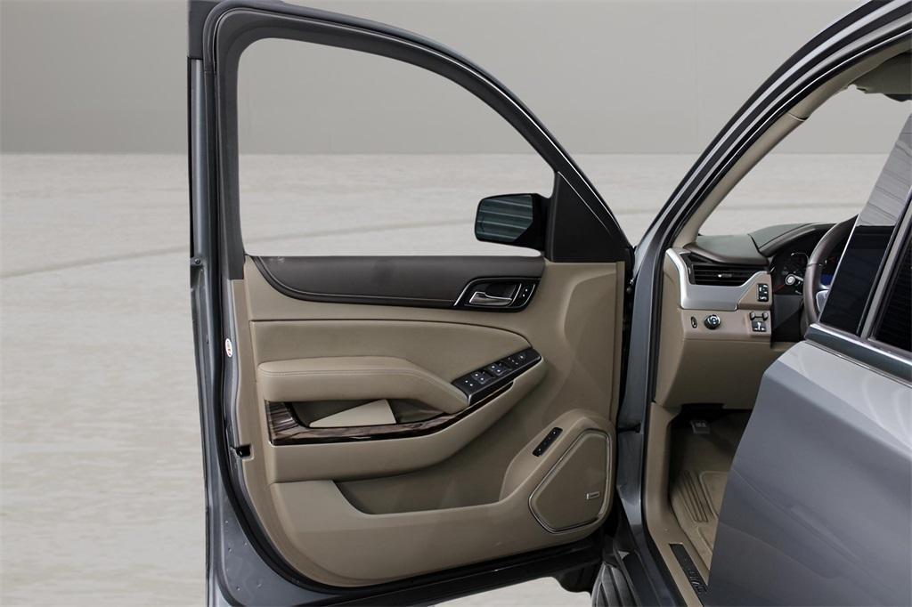 used 2020 GMC Yukon car, priced at $23,989