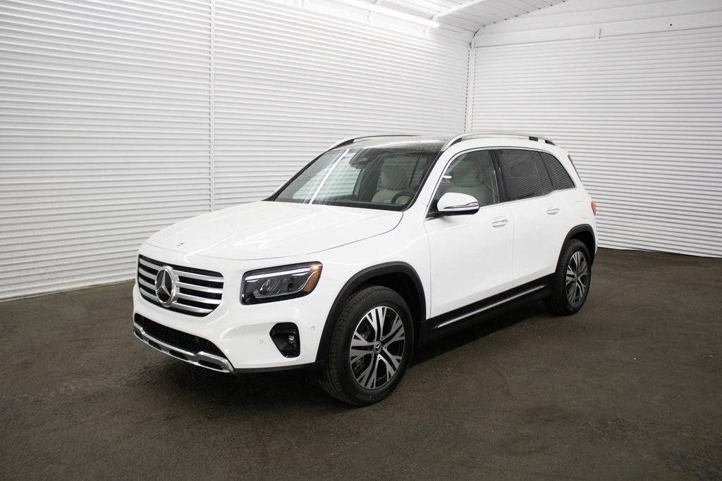 new 2024 Mercedes-Benz GLB 250 car, priced at $51,165