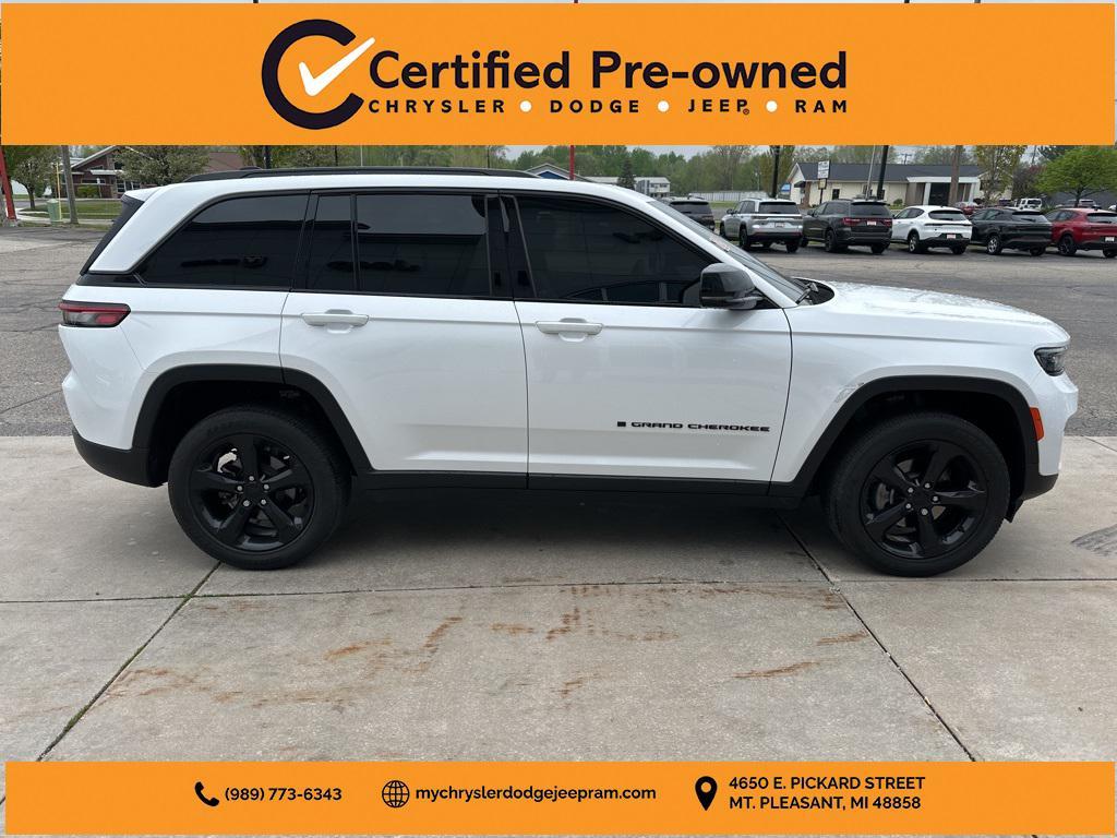 used 2023 Jeep Grand Cherokee car, priced at $29,984