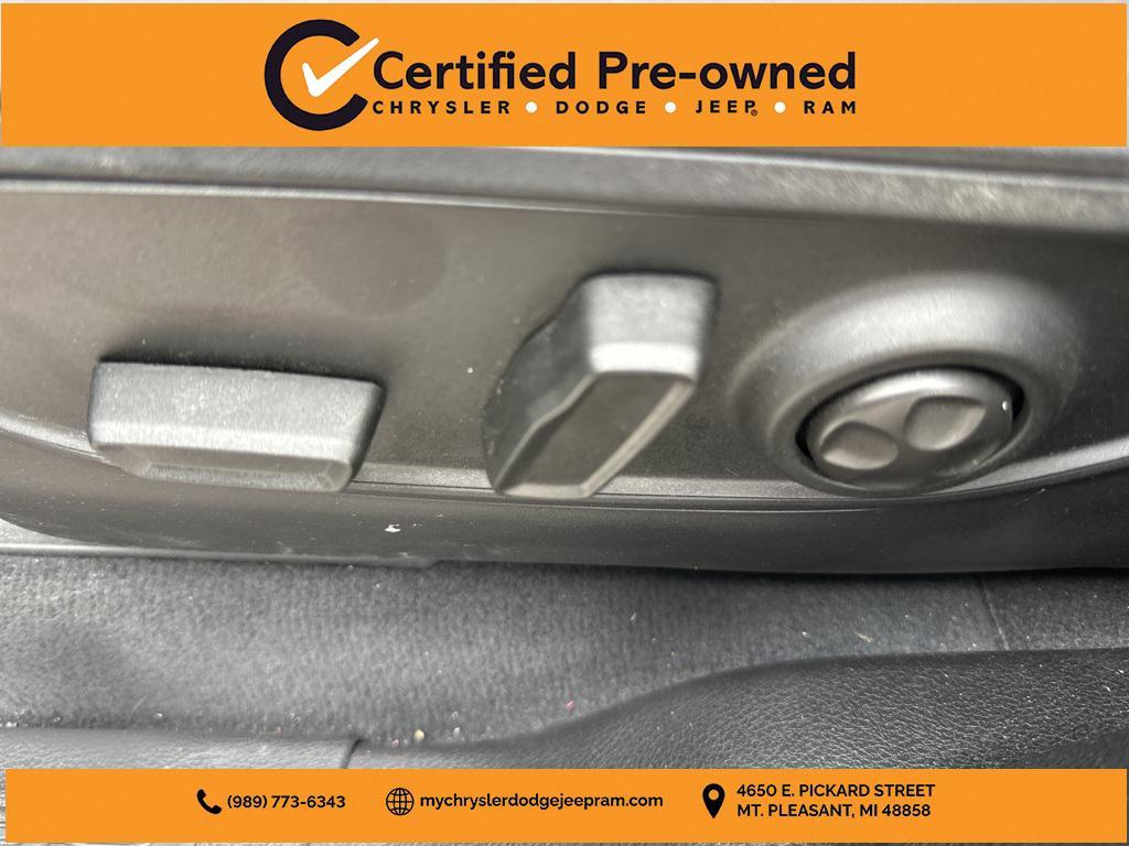 used 2023 Jeep Grand Cherokee car, priced at $29,984