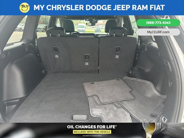 used 2022 Jeep Grand Cherokee car, priced at $31,764