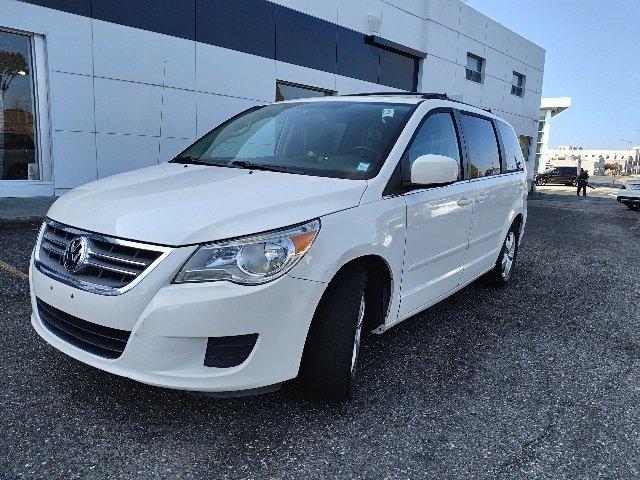 used 2009 Volkswagen Routan car, priced at $6,500