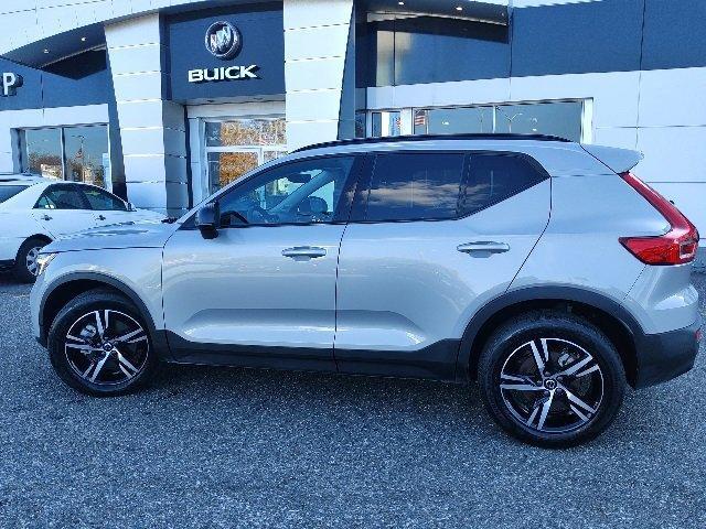 used 2024 Volvo XC40 car, priced at $29,995