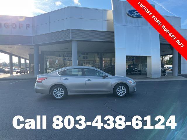 used 2014 Nissan Altima car, priced at $5,499