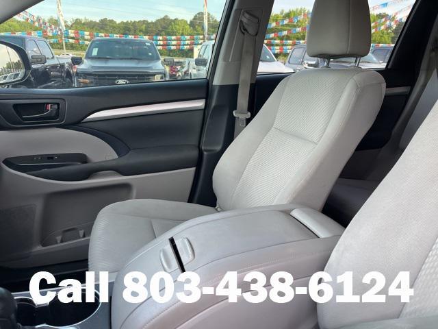 used 2015 Toyota Highlander car, priced at $12,999