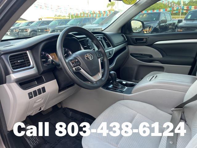 used 2015 Toyota Highlander car, priced at $12,999