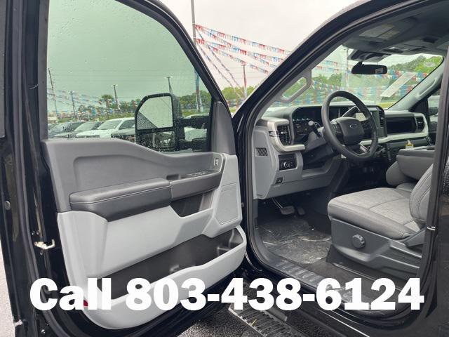 new 2025 Ford F-250 car, priced at $57,555