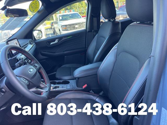 used 2025 Ford Escape car, priced at $25,999