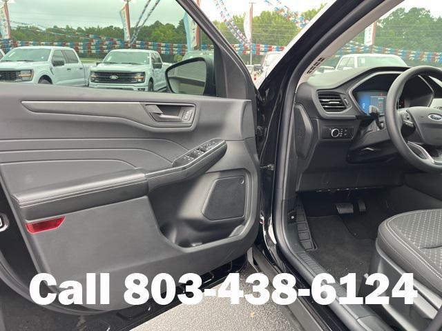 new 2025 Ford Escape car, priced at $25,037