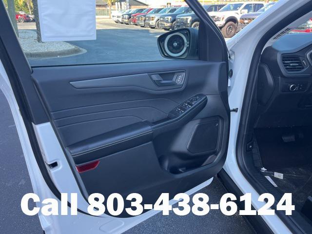 new 2025 Ford Escape car, priced at $25,718