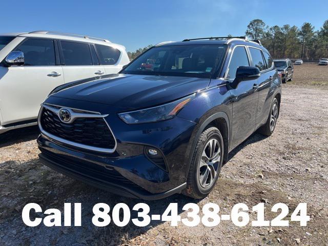 used 2023 Toyota Highlander car, priced at $35,733