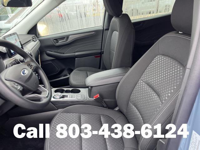 new 2025 Ford Escape car, priced at $29,002