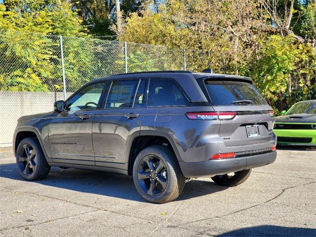 new 2024 Jeep Grand Cherokee car, priced at $45,189