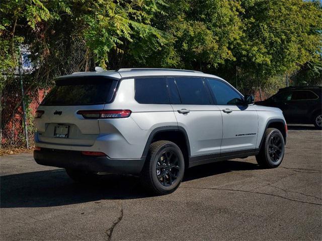 new 2024 Jeep Grand Cherokee L car, priced at $39,608