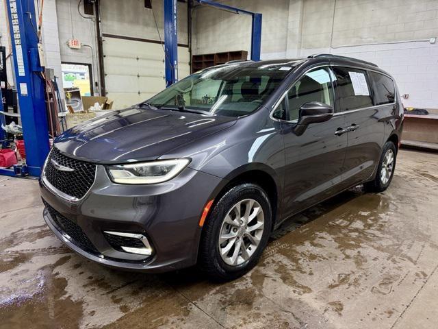 used 2022 Chrysler Pacifica car, priced at $31,170