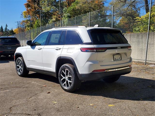 new 2024 Jeep Grand Cherokee car, priced at $42,701