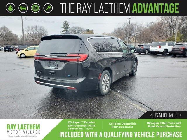 new 2023 Chrysler Pacifica Hybrid car, priced at $44,130