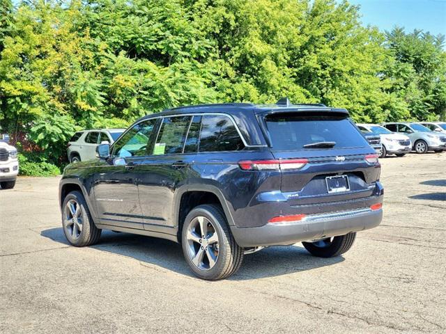 new 2024 Jeep Grand Cherokee car, priced at $44,604