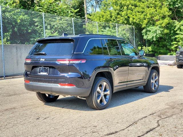 new 2024 Jeep Grand Cherokee car, priced at $44,604